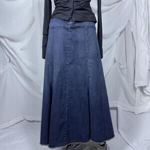 Vintage Y2K Indie Preppy Grunge Mwah Jeans Vintage Blue Denim Maxi Skirt (24W)